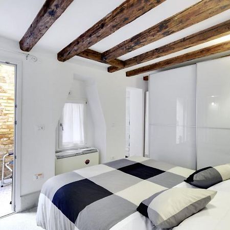 Cozy Apartment Up To 4 In Biennale Giardini By Bricola Apartments Venice Luaran gambar