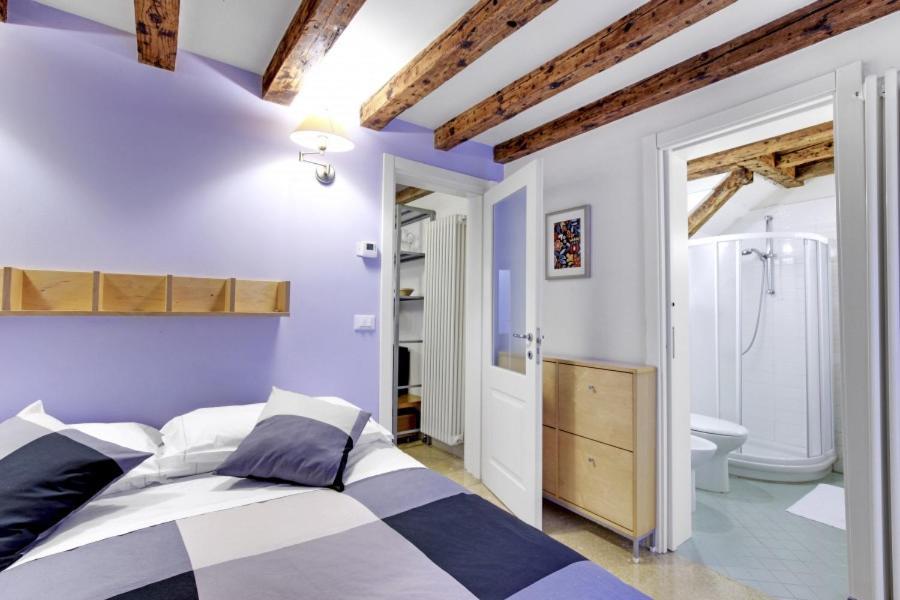 Cozy Apartment Up To 4 In Biennale Giardini By Bricola Apartments Venice Luaran gambar